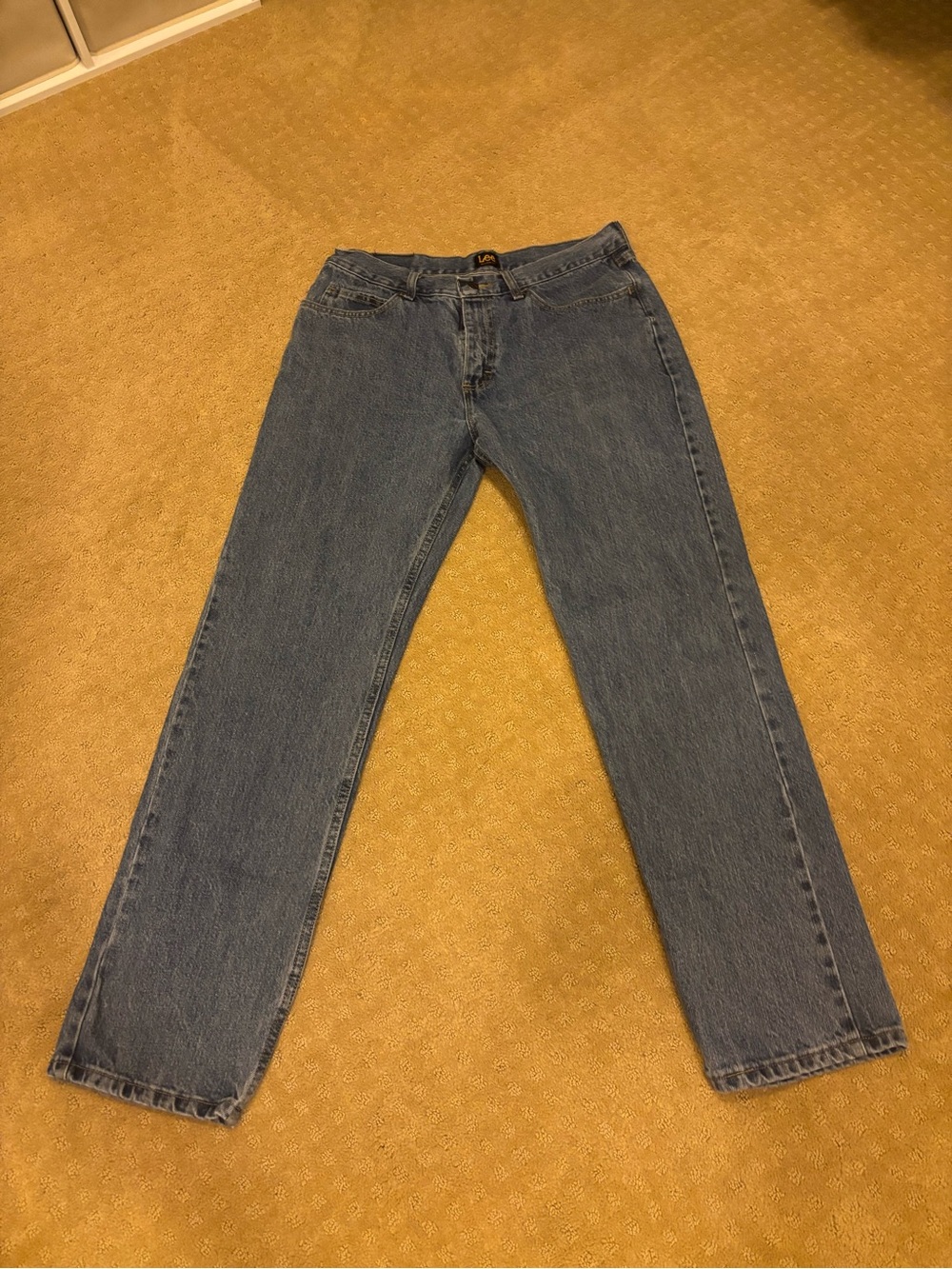 Lee Relaxed Fit Jeans 33x32 Medium Wash 100% Cotton Straight Leg Denim